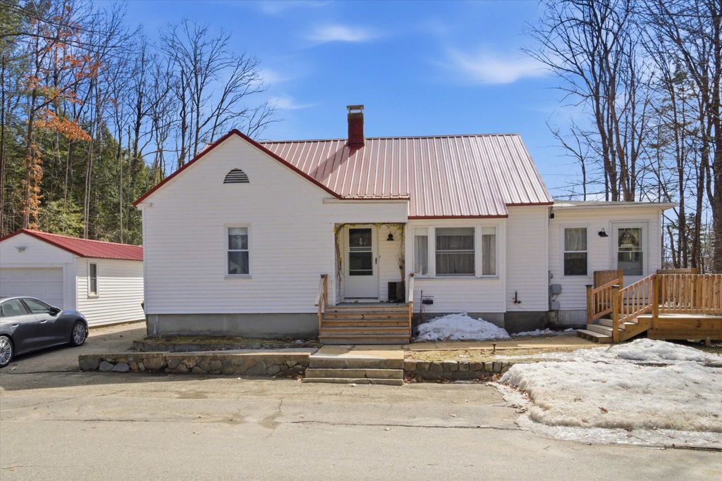 Photo of 59 Woodland Avenue, Laconia, NH 03246 (MLS # 5079868)