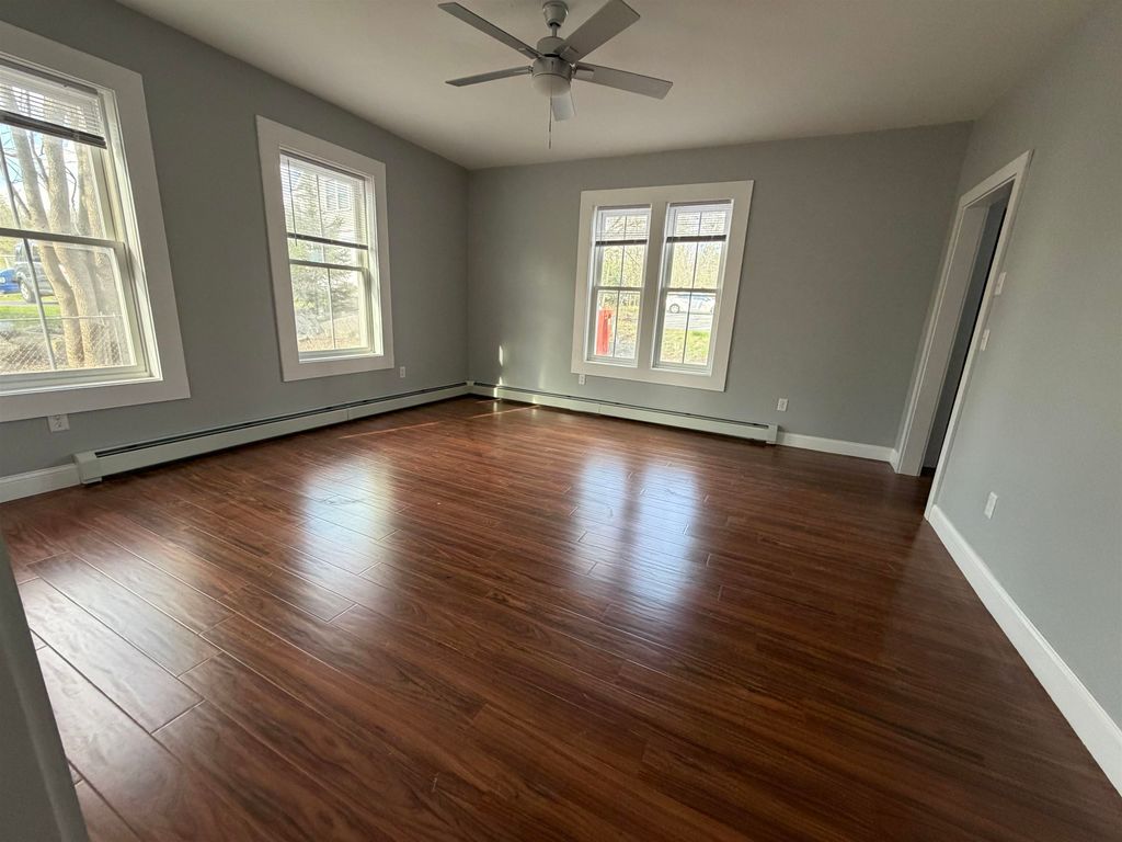 Photo of 4 Elm Street #B, Newmarket, NH 03857 (MLS # 5085676)