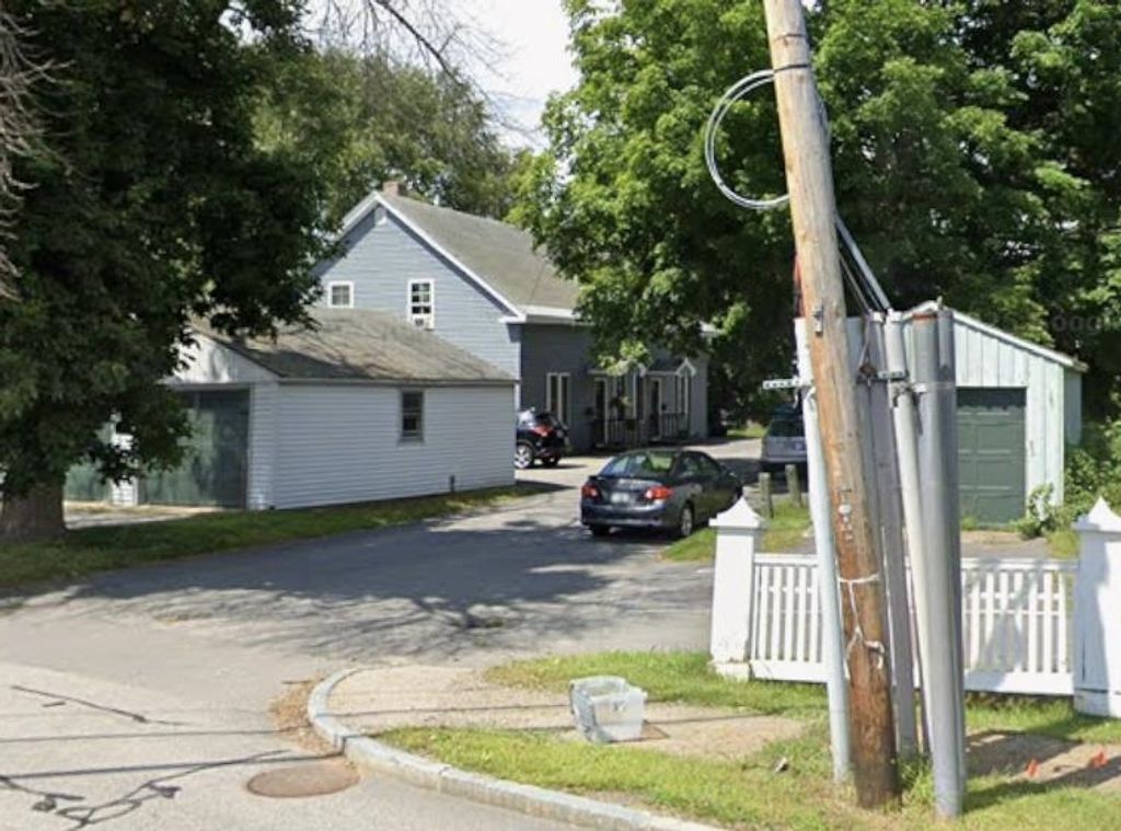 Photo of 4 Elm Street #B, Newmarket, NH 03857 (MLS # 5085676)