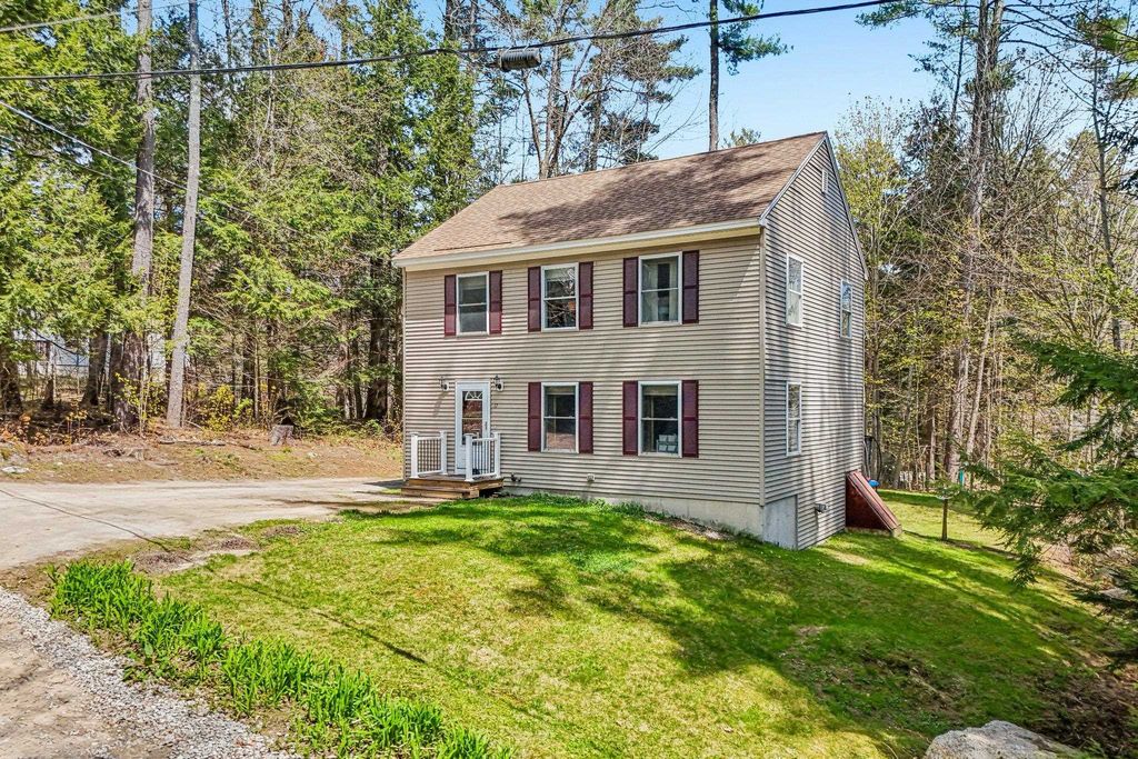 Photo of 17 Seminole Road, Hillsborough, NH 03244 (MLS # 5087152)