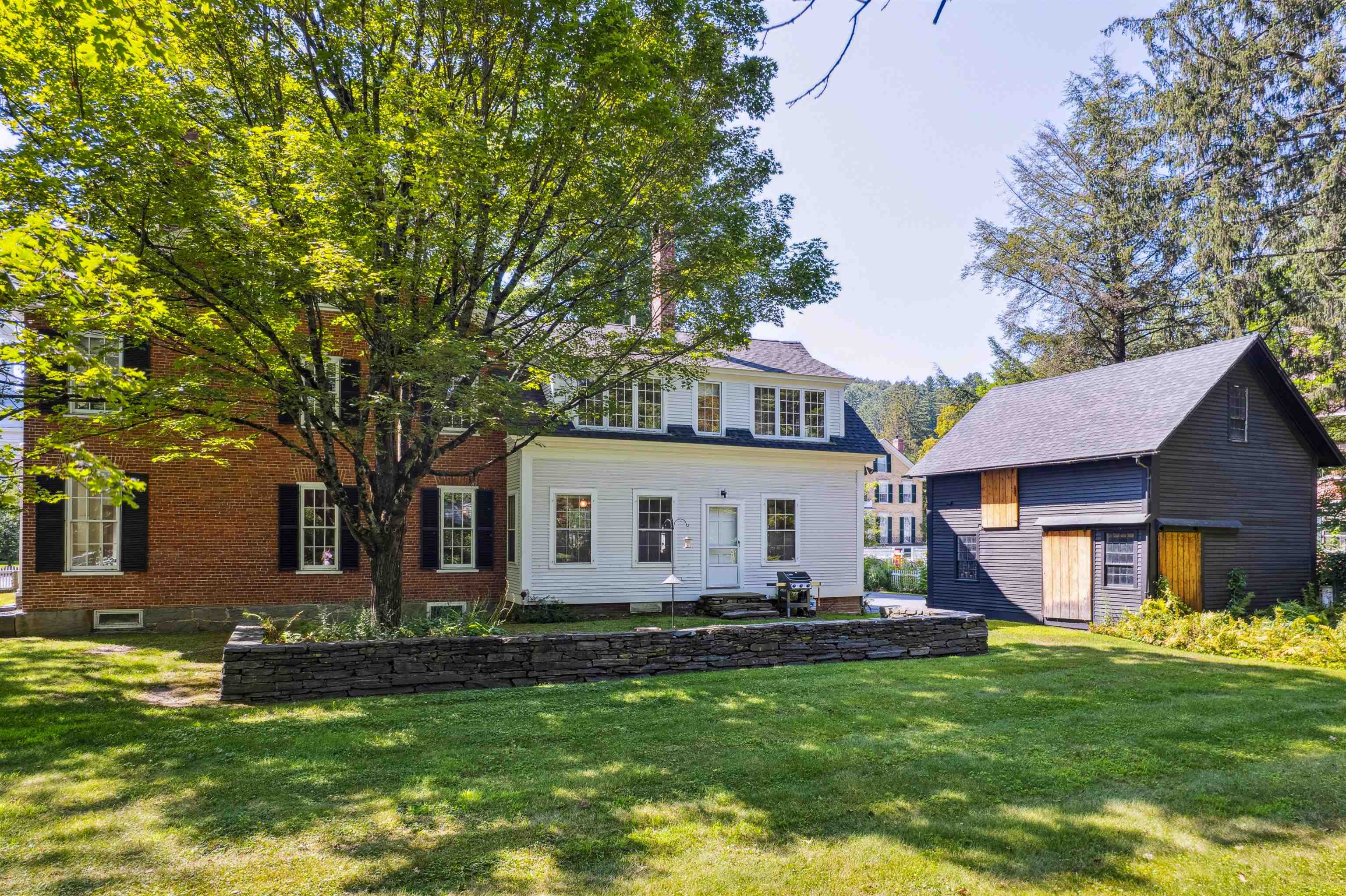 2 Pleasant Street