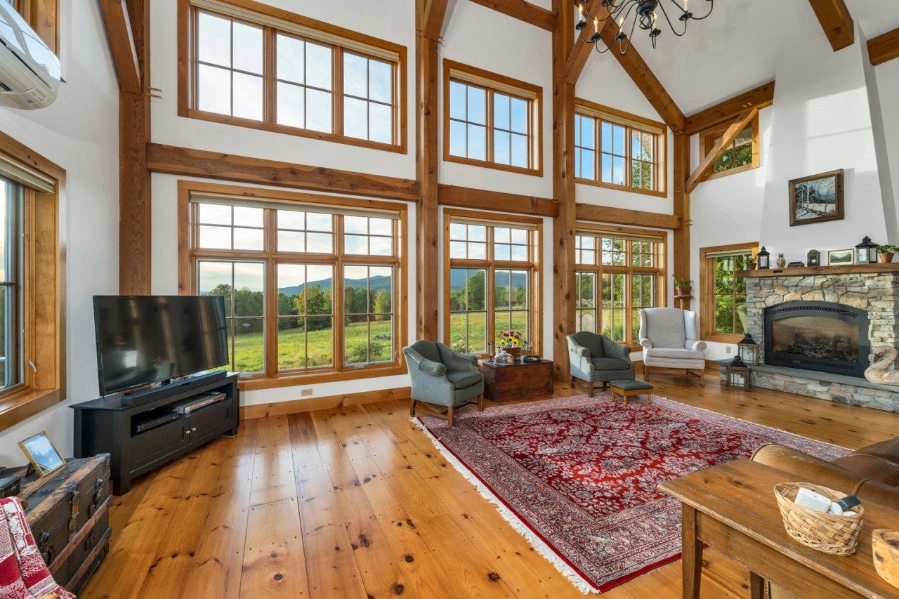 11 Winners Circle Farm Road