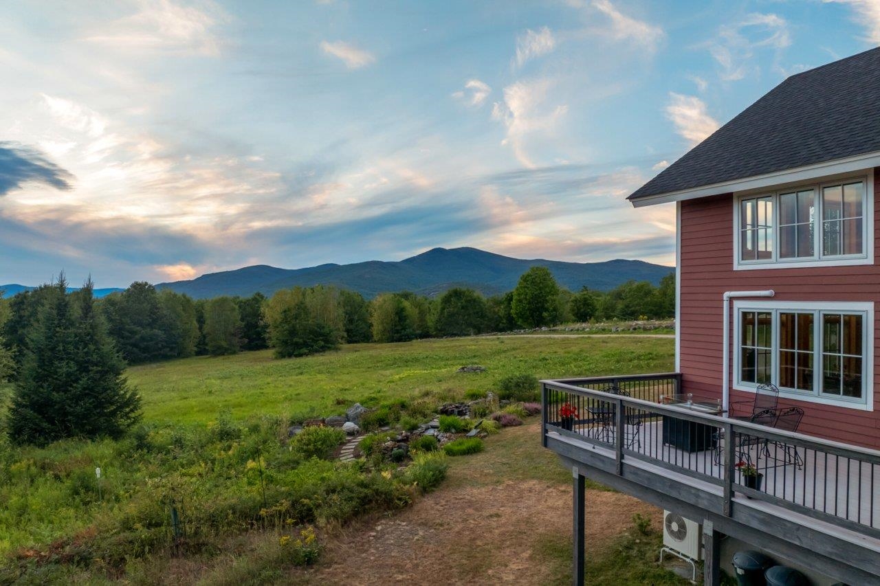 11 Winners Circle Farm Road