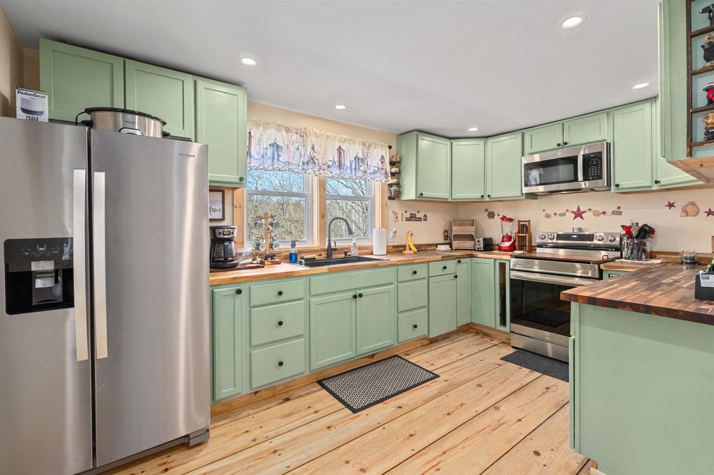 Photo of 336 New Hampton Road, Franklin, NH 03235 (MLS # 5078190)