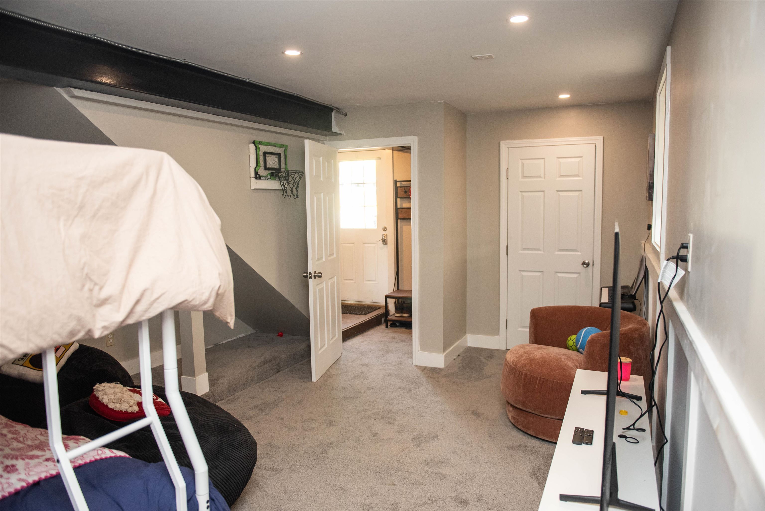 7 Maple Avenue