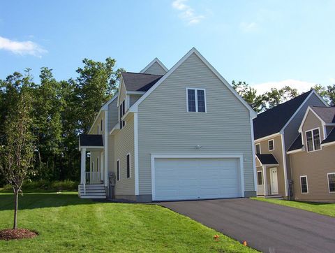 Photo of 122 Barbara Lane, Hudson, NH 03051 (MLS # 5077618)