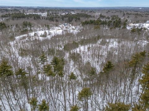 51 Pond Street Newton NH 03858