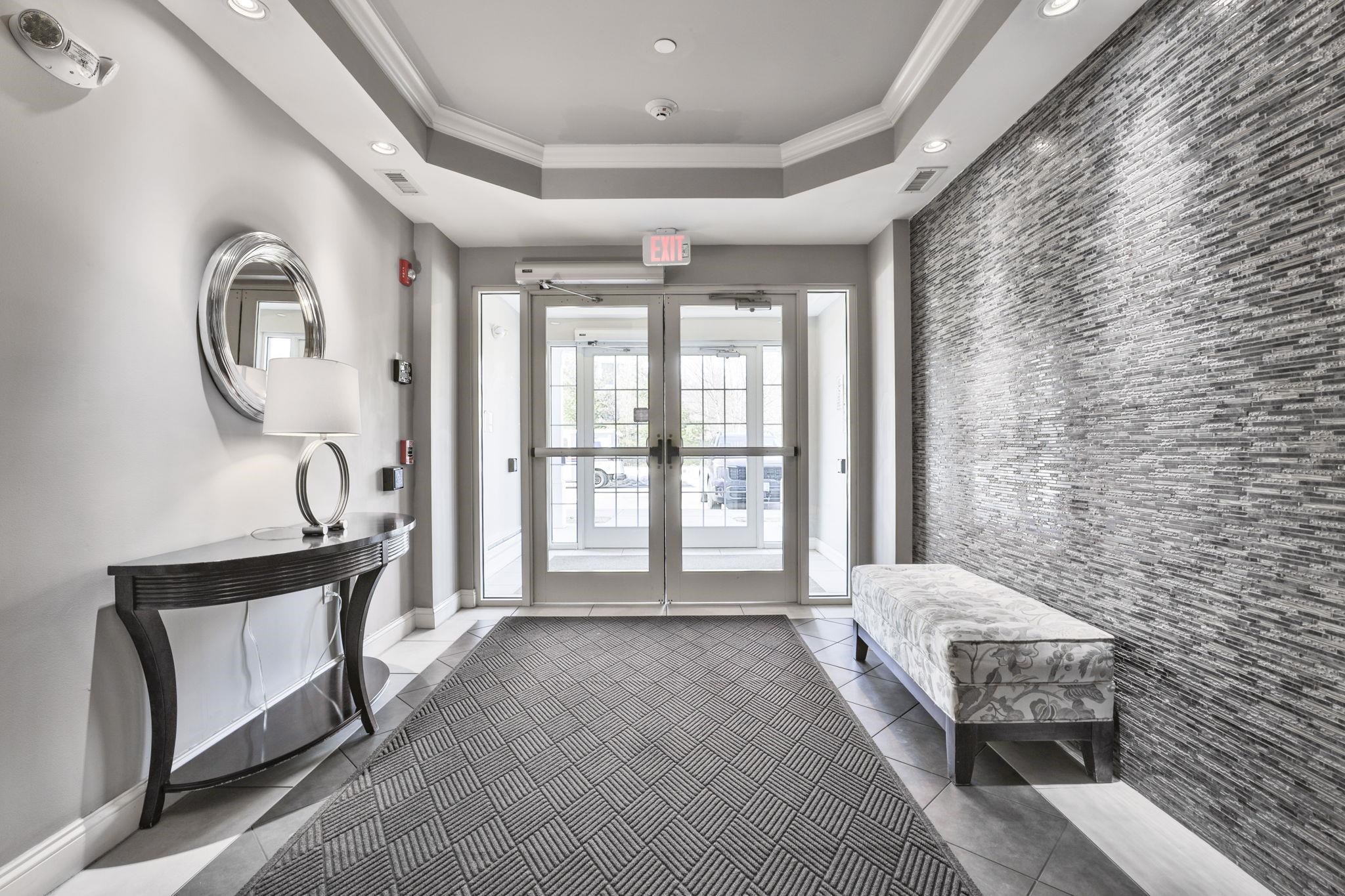 10 Braemoor Woods Road 401