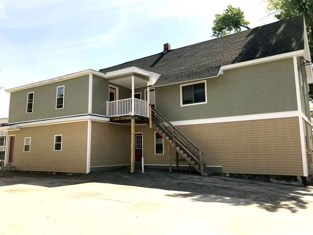 Photo of 53 Walker Street #2S, Manchester, NH 03102 (MLS # 5072226)