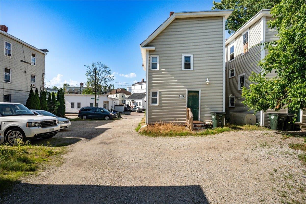 367 Amherst Street