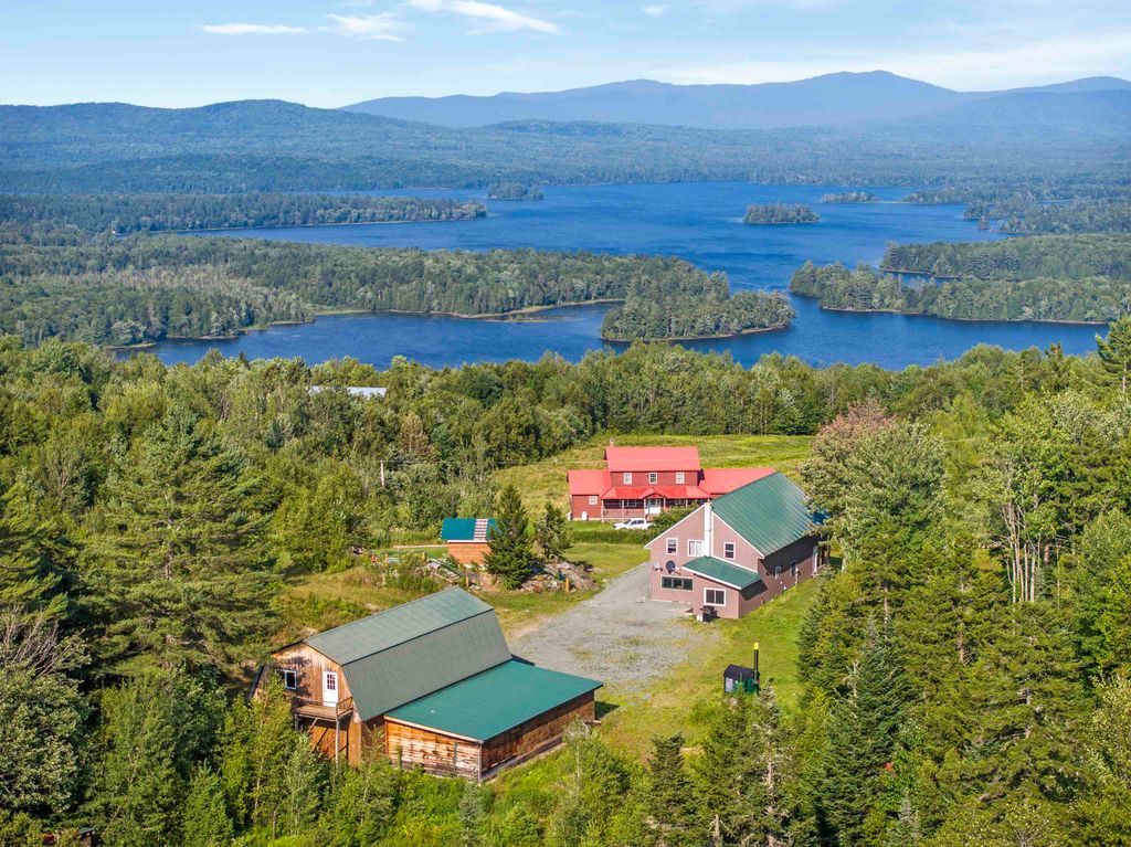 Photo of 107 Lakeview Drive, Errol, NH 03579 (MLS # 5084287)