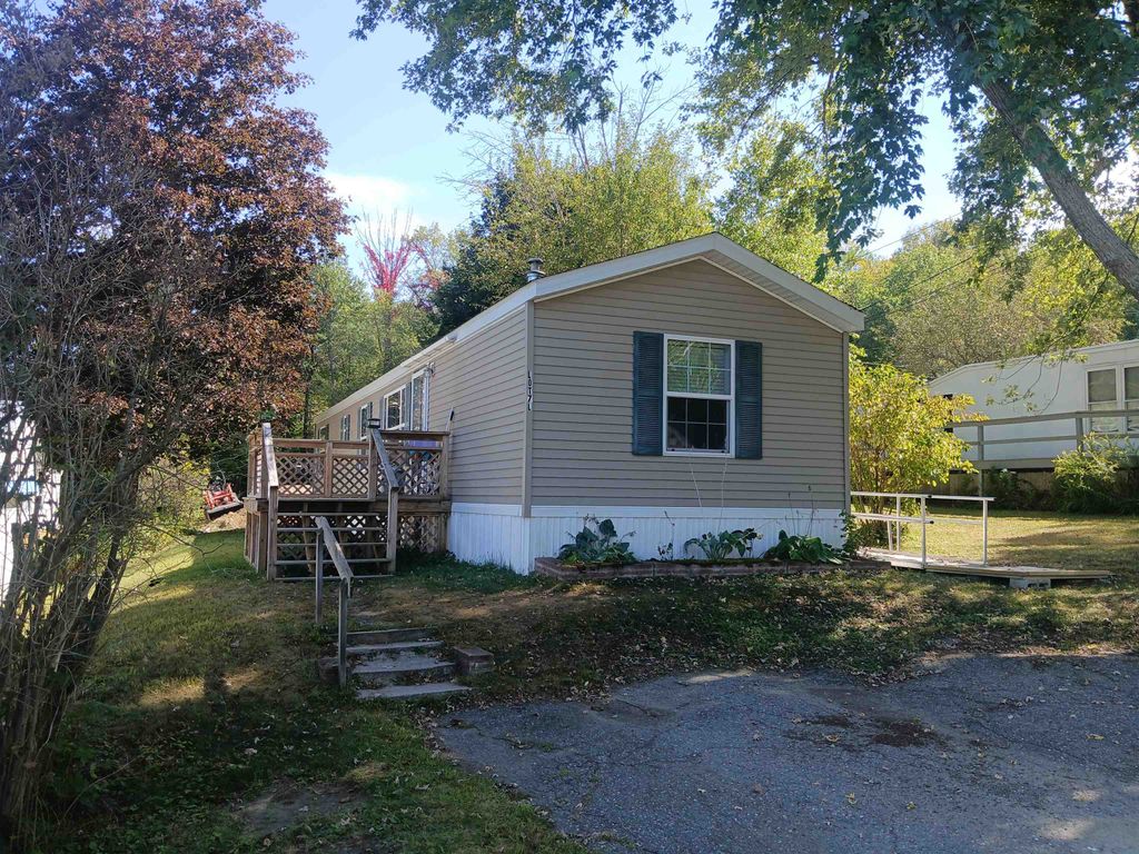 Photo of 86 NH Route 4A Park #7L, Lebanon, NH 03766 (MLS # 5060998)