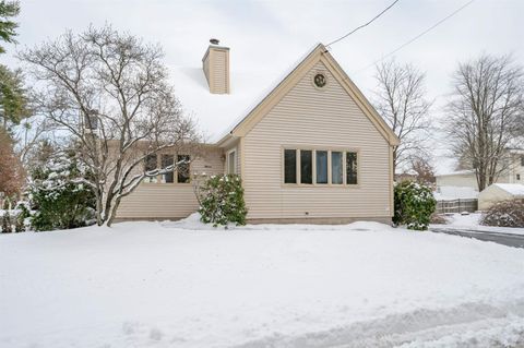 11 Norma Drive Nashua NH 03062