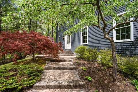 23 Holt Road Amherst NH 03031
