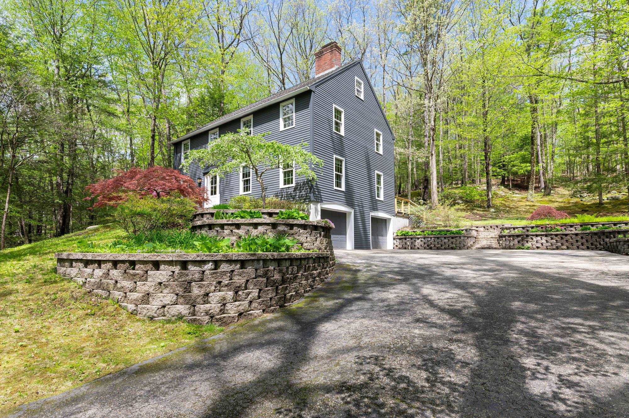 23 Holt Road