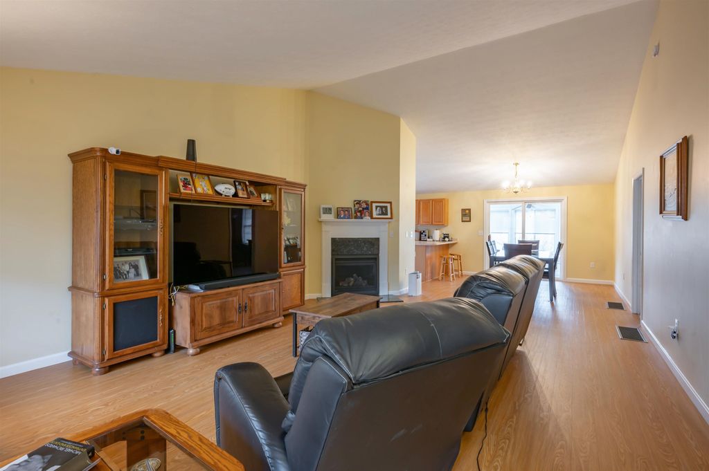 Photo of 4 Myopia Lane, Nashua, NH 03063 (MLS # 5081617)