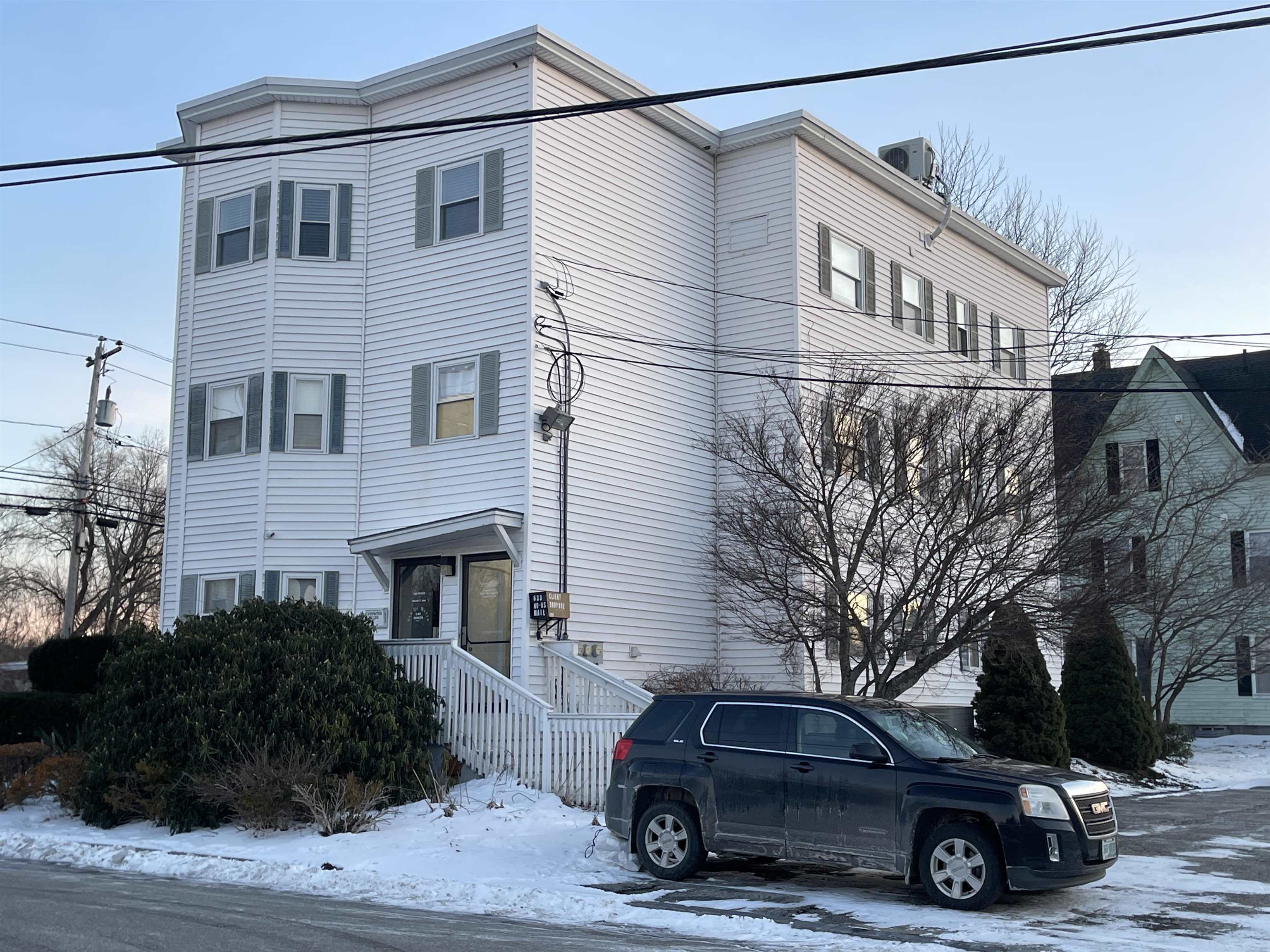 106 Schiller Street