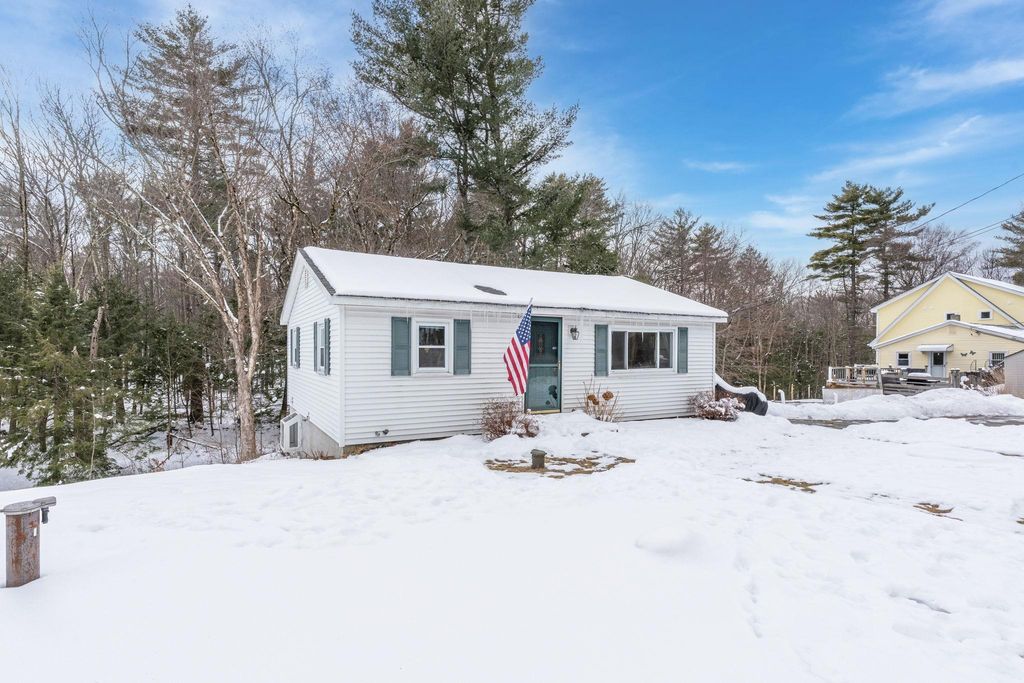 Photo of 378 Chester Road, Auburn, NH 03032 (MLS # 5074757)