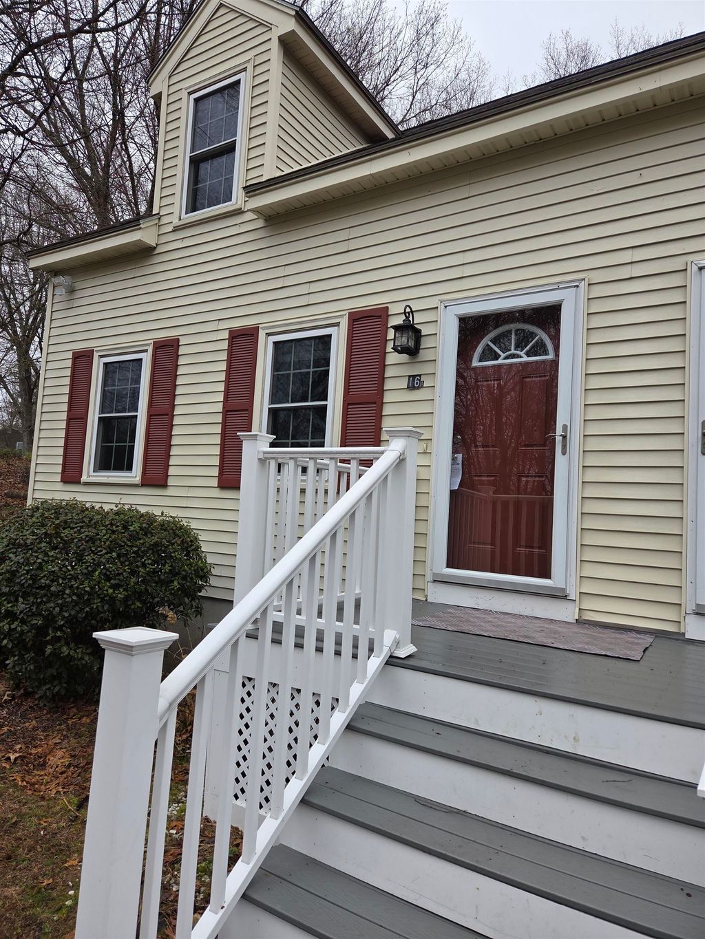 Photo of 16 River Road, Hudson, NH 03051 (MLS # 5084603)