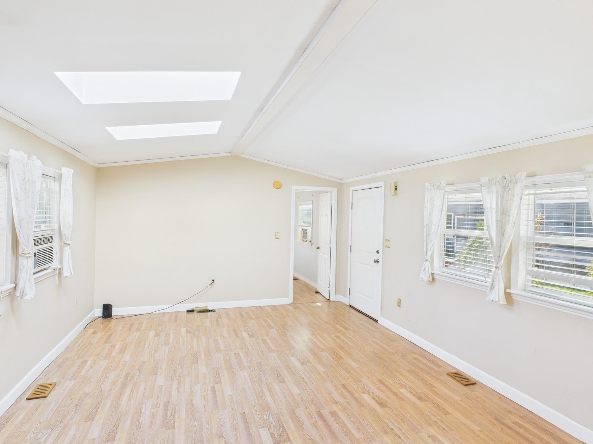 183 New Hillcrest Drive