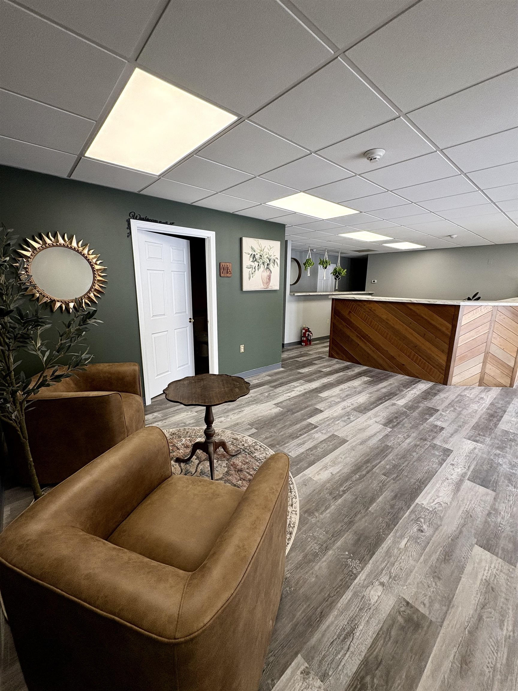 187 Londonderry Turnpike 1