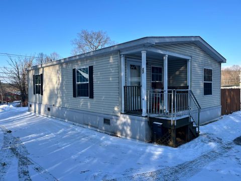 22 Middle Road Brandon VT 05745