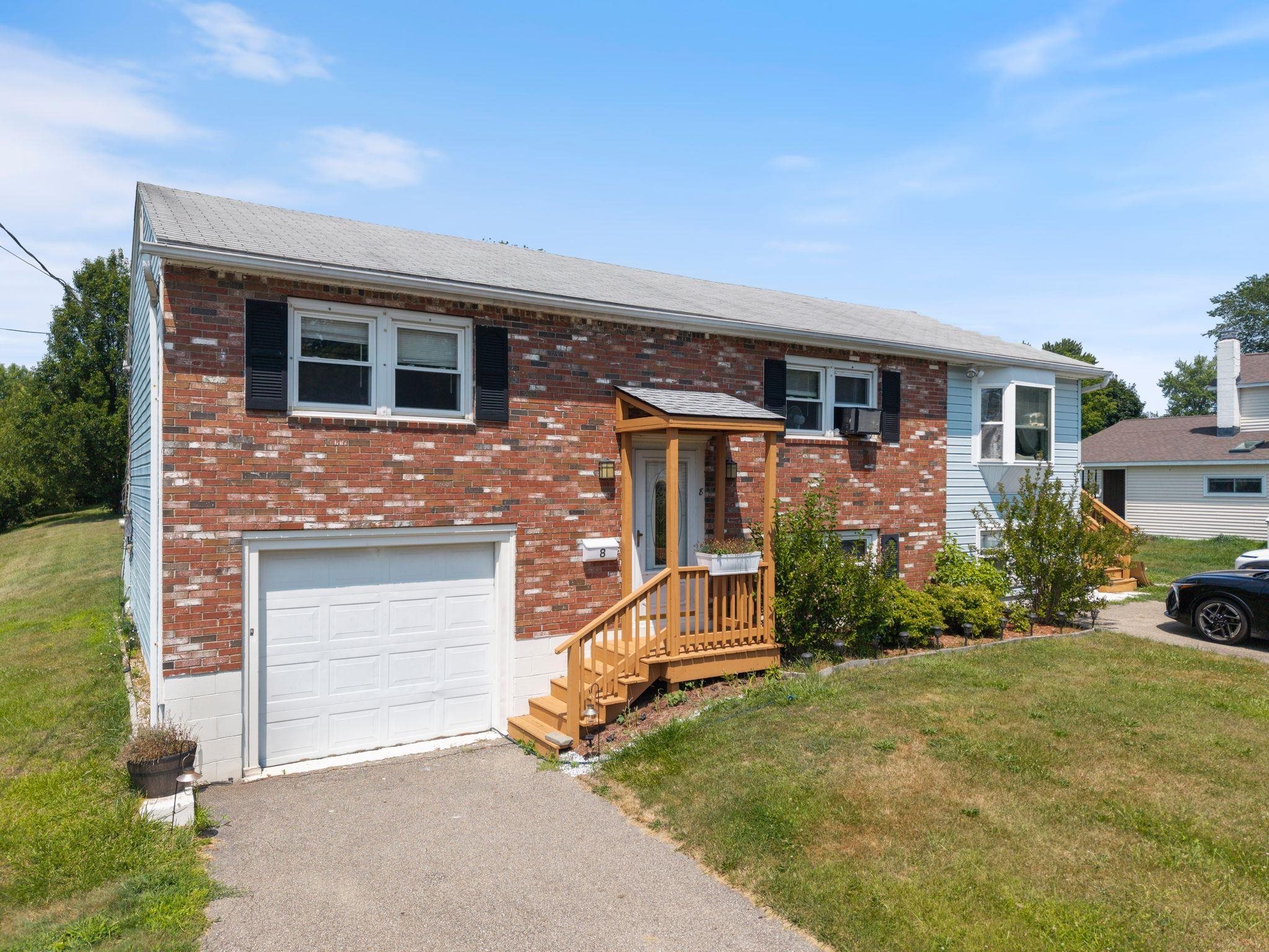 8 Chesley Avenue