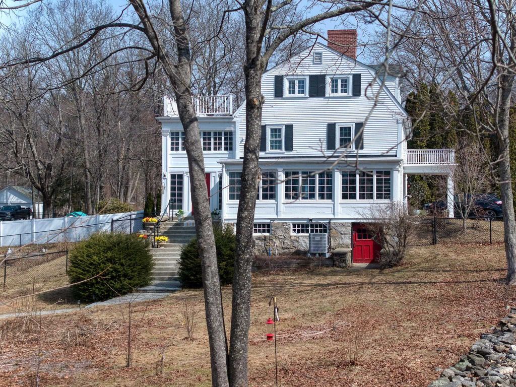 Photo of 134 Range Road, Windham, NH 03087 (MLS # 5080727)