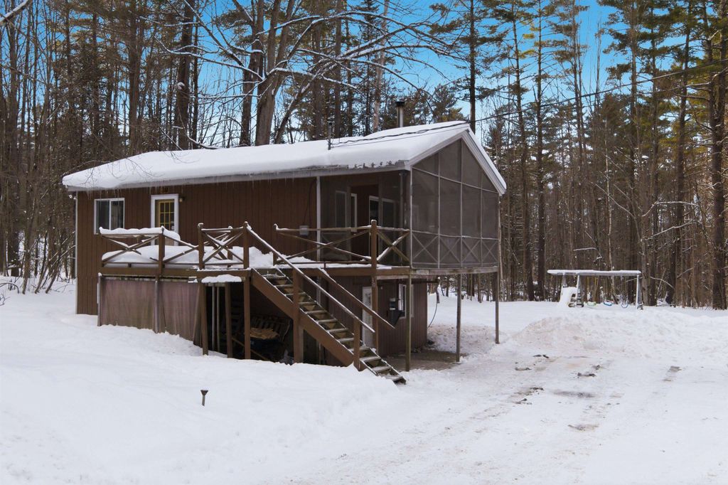 Photo of 30 Deerfield Drive, Haverhill, NH 03785 (MLS # 5076622)