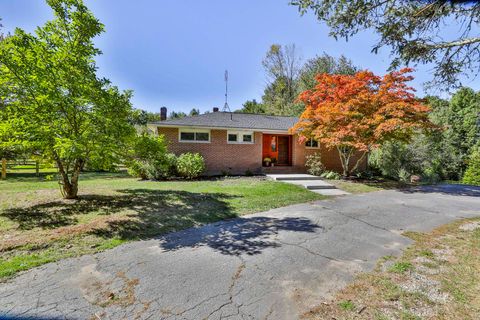 Photo of 123 Musquash Road, Hudson, NH 03051 (MLS # 5063998)