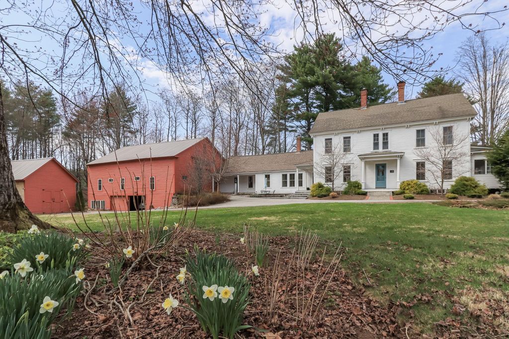 Photo of 228 Maple Street, Hopkinton, NH 03229 (MLS # 5084517)