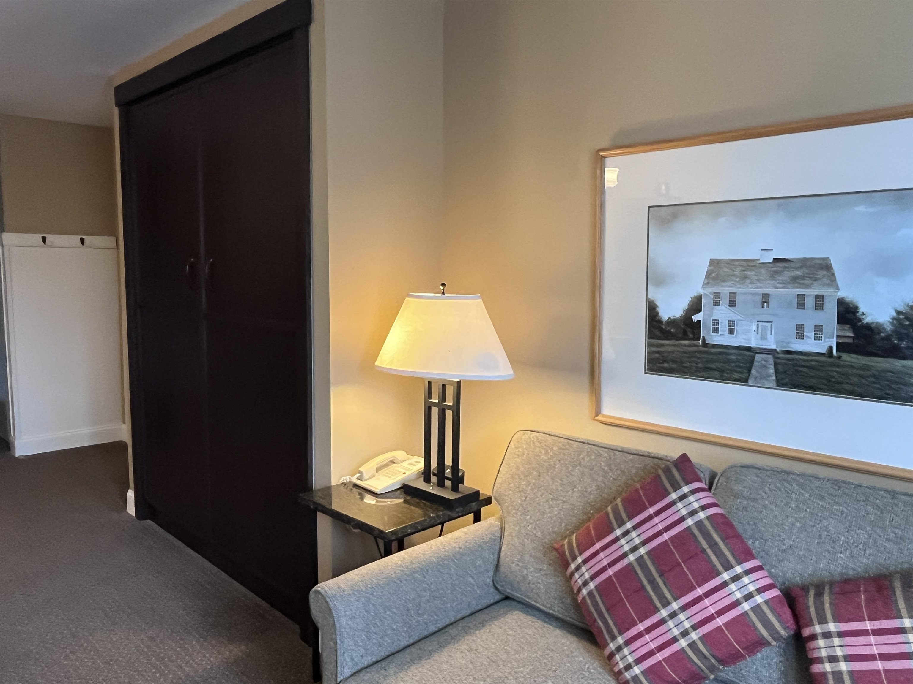 208/210 qtr2 89 Grand Summit Way