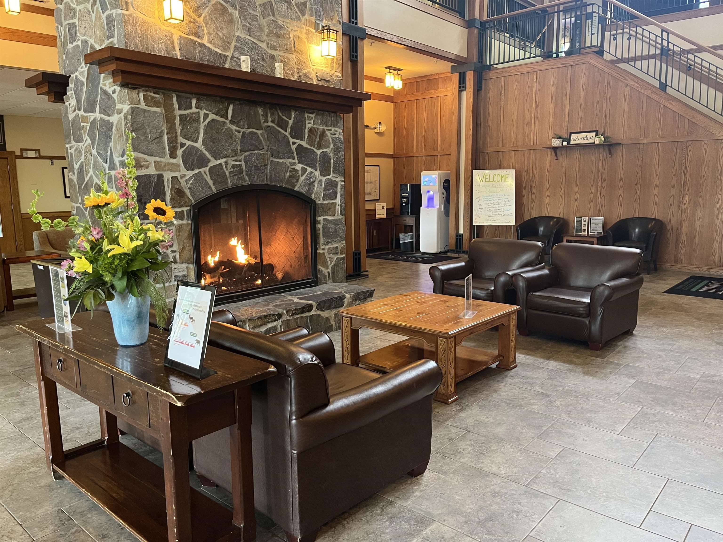 208/210 qtr2 89 Grand Summit Way