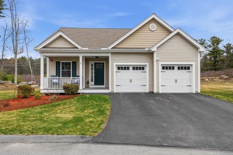 Photo of 9 Redwood Road, Pelham, NH 03076 (MLS # 5082401)