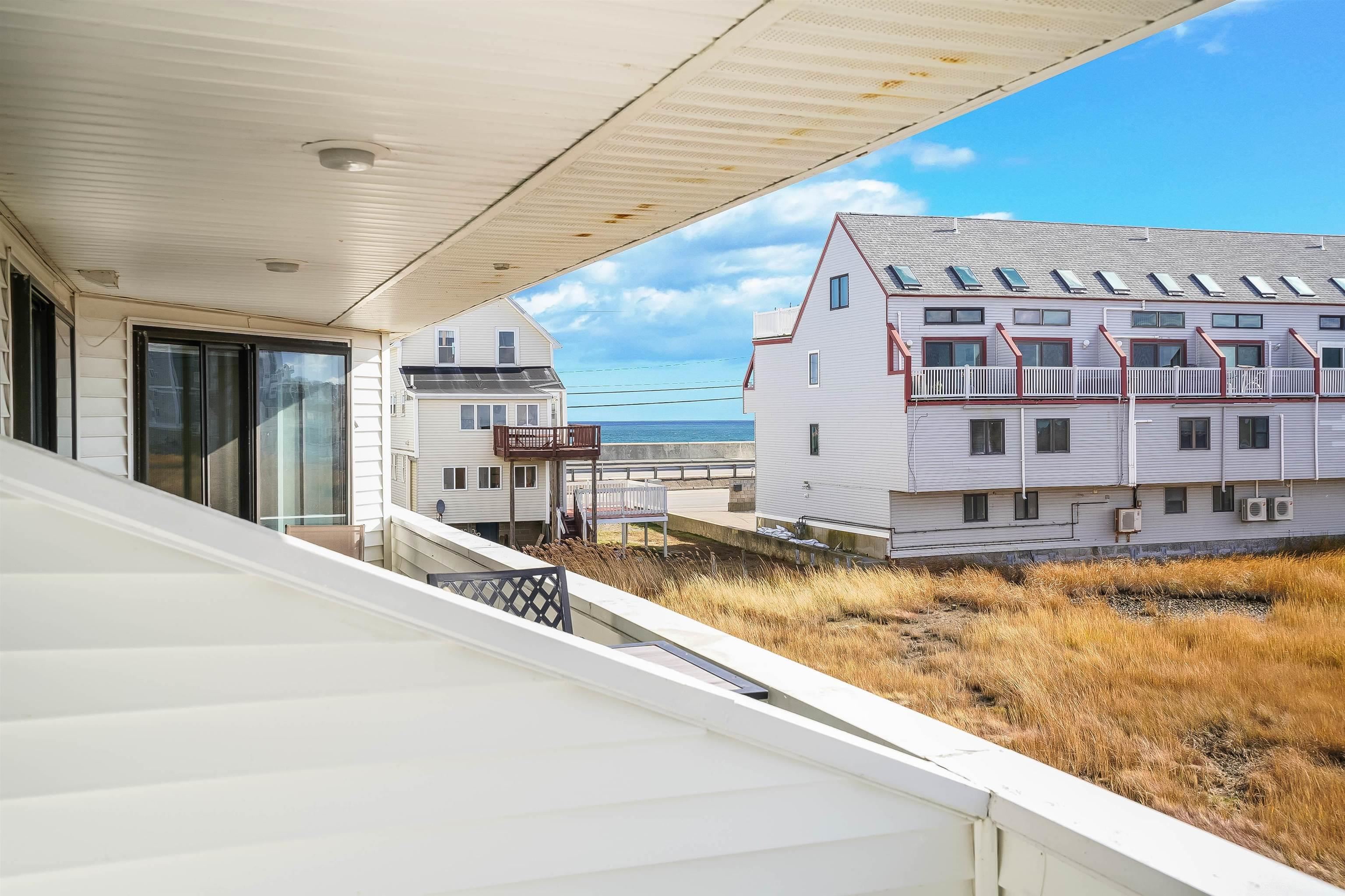 567 Ocean Boulevard 107