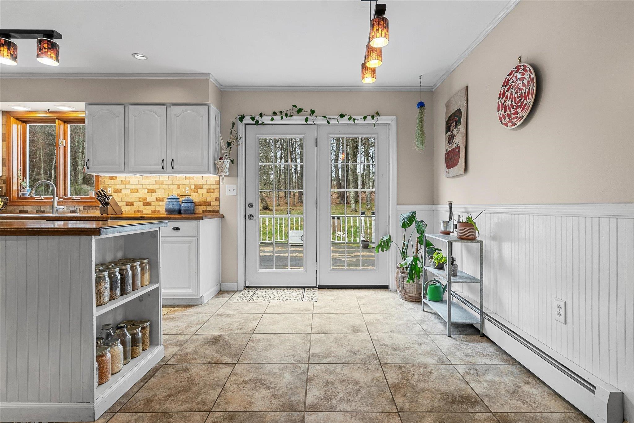 West Rutland, Vermont 05777, United States, 4 Bedrooms Bedrooms, ,2 BathroomsBathrooms,Residential,Active,120763