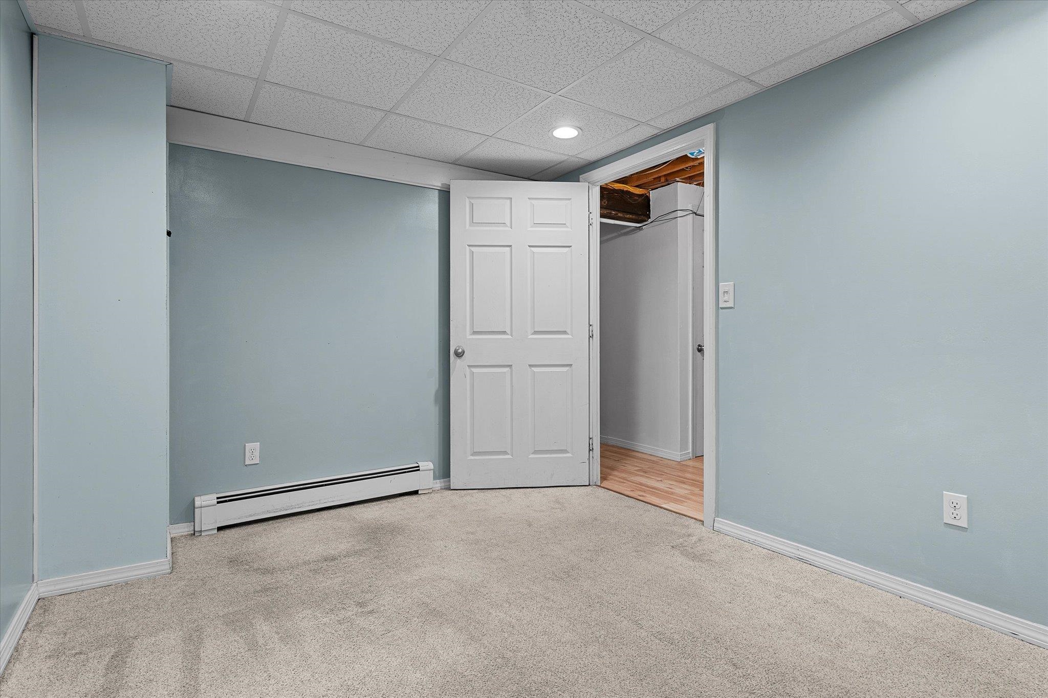 West Rutland, Vermont 05777, United States, 4 Bedrooms Bedrooms, ,2 BathroomsBathrooms,Residential,Active,120763