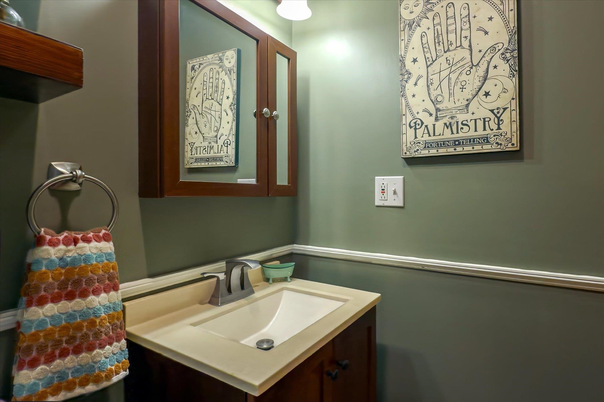 West Rutland, Vermont 05777, United States, 4 Bedrooms Bedrooms, ,2 BathroomsBathrooms,Residential,Active,120763