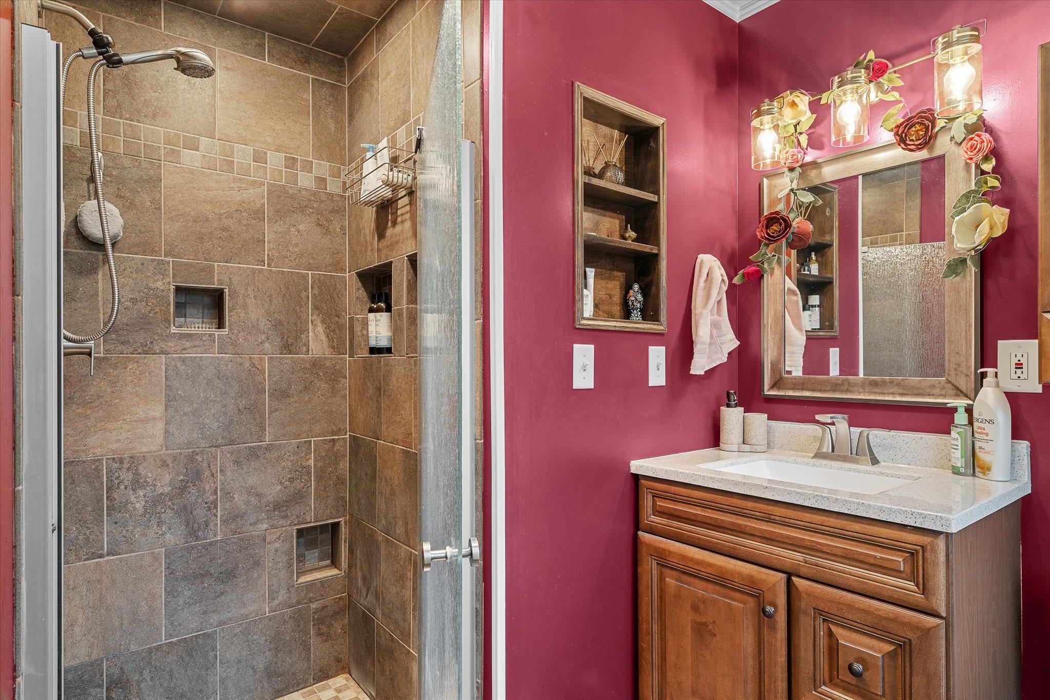 West Rutland, Vermont 05777, United States, 4 Bedrooms Bedrooms, ,2 BathroomsBathrooms,Residential,Active,120763