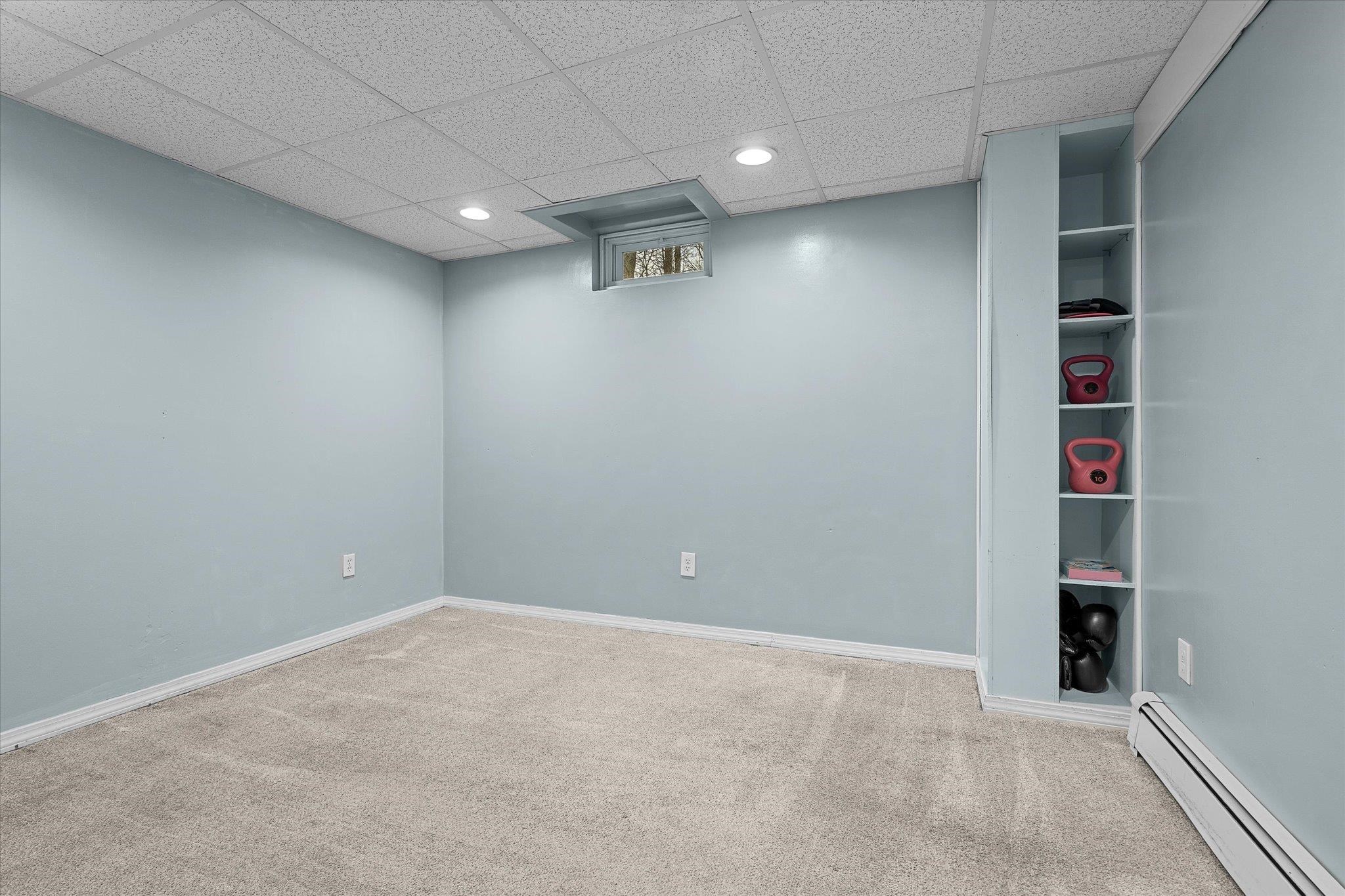 West Rutland, Vermont 05777, United States, 4 Bedrooms Bedrooms, ,2 BathroomsBathrooms,Residential,Active,120763