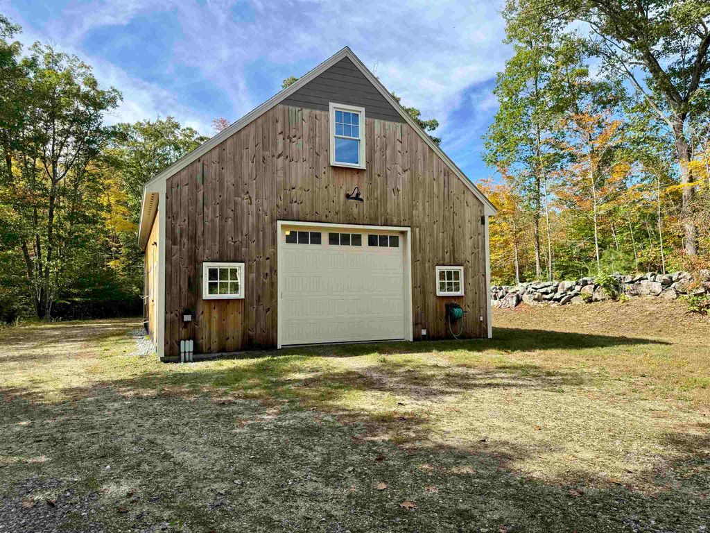 Photo of 102 Fieldstone Road, Hopkinton, NH 03229 (MLS # 5065005)