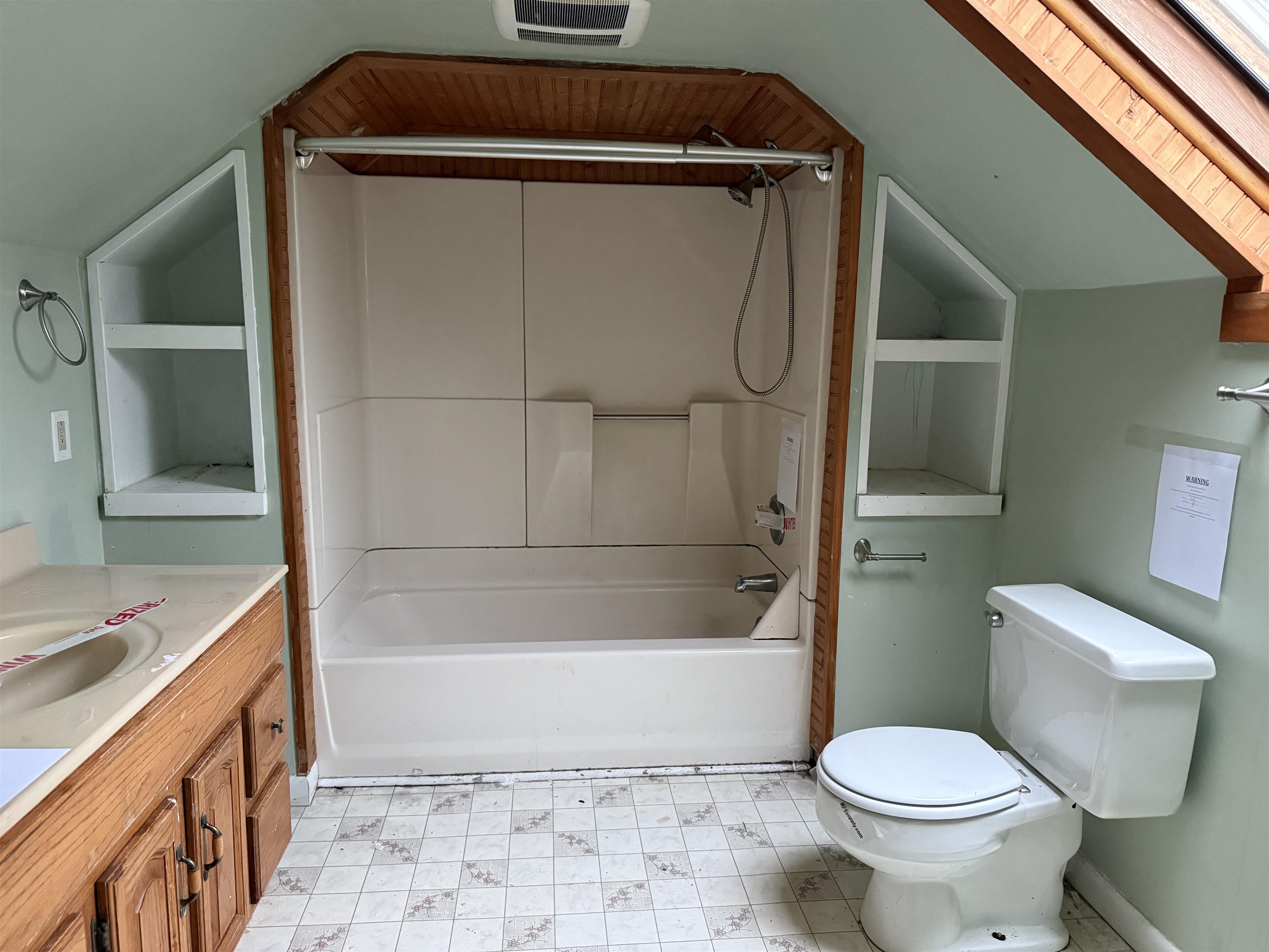 Swanton, Vermont 05488, United States, 3 Bedrooms Bedrooms, ,2 BathroomsBathrooms,Residential,Active,216748