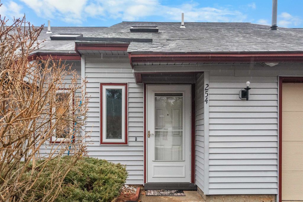 Photo of 254 Stonebridge Drive, Nashua, NH 03063 (MLS # 5080227)