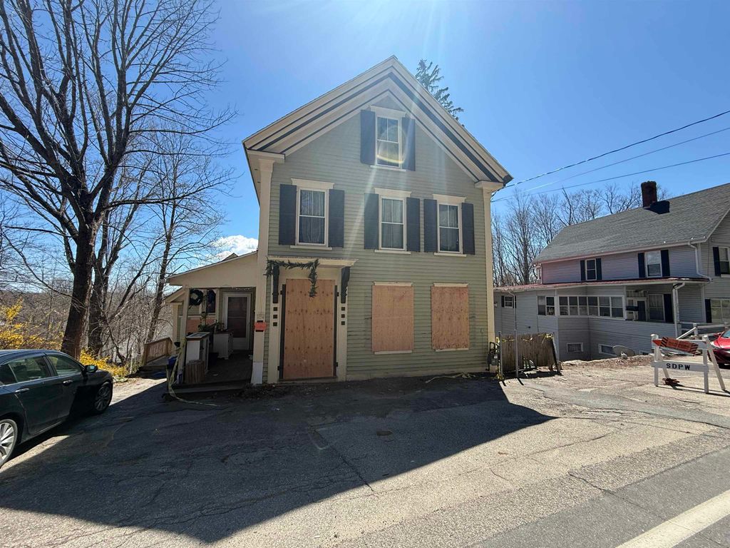 Photo of 18 W High Street, Somersworth, NH 03878 (MLS # 5085147)
