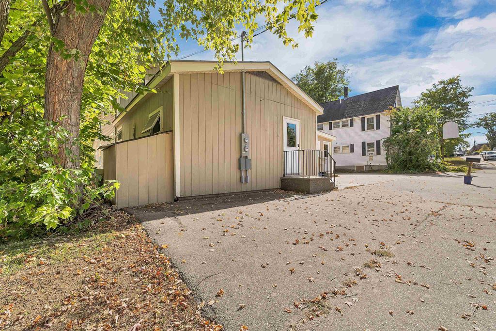 Photo of 9 East Side Road, Conway, NH 03818 (MLS # 5064268)