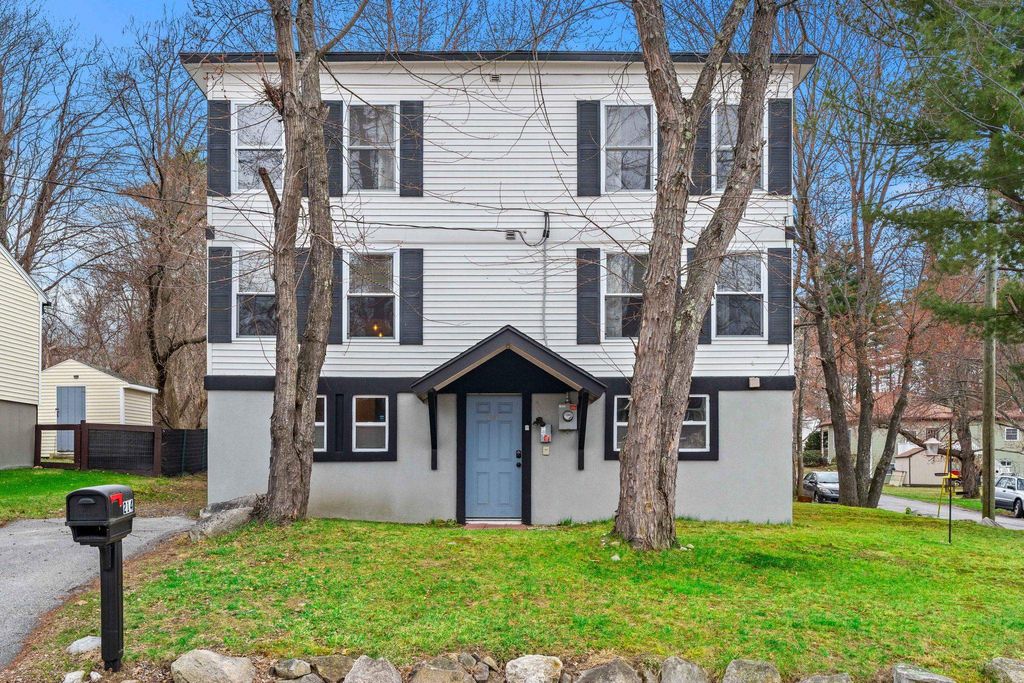 Photo of 214 Maplehurst Avenue, Manchester, NH 03104 (MLS # 5083558)