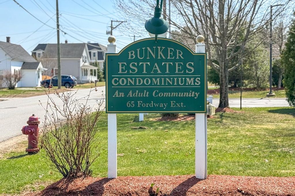 Photo of 65 Fordway Extension #1305, Derry, NH 03038 (MLS # 5083407)