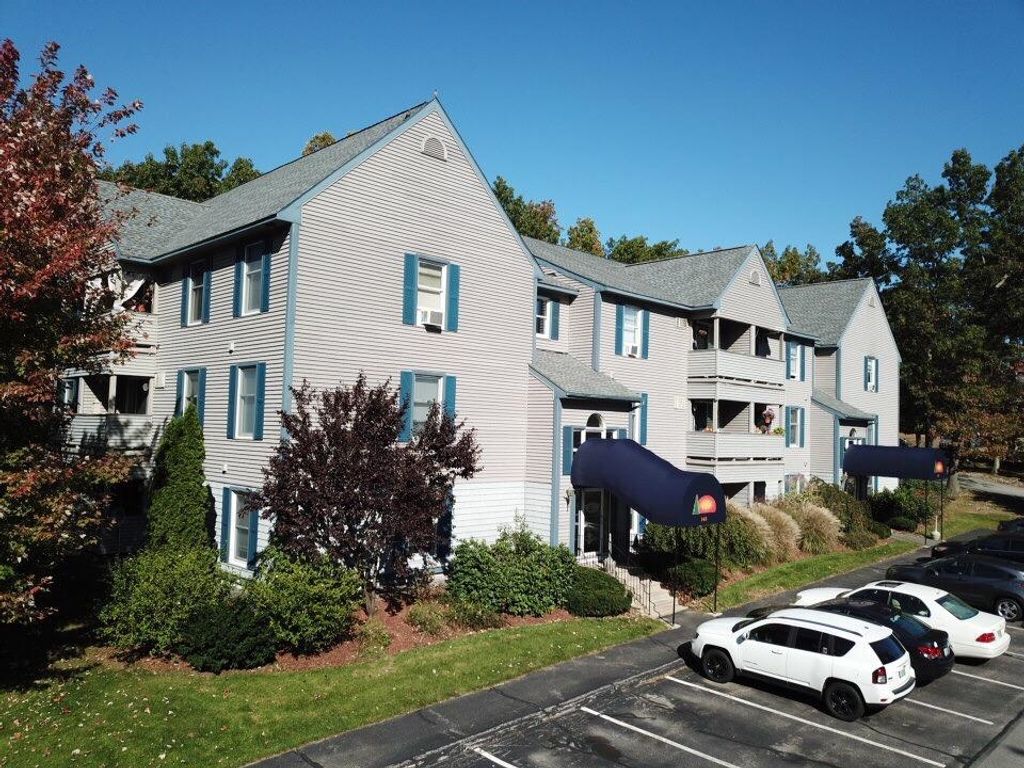 Photo of 177 Eastern Avenue #104, Manchester, NH 03104 (MLS # 5065715)