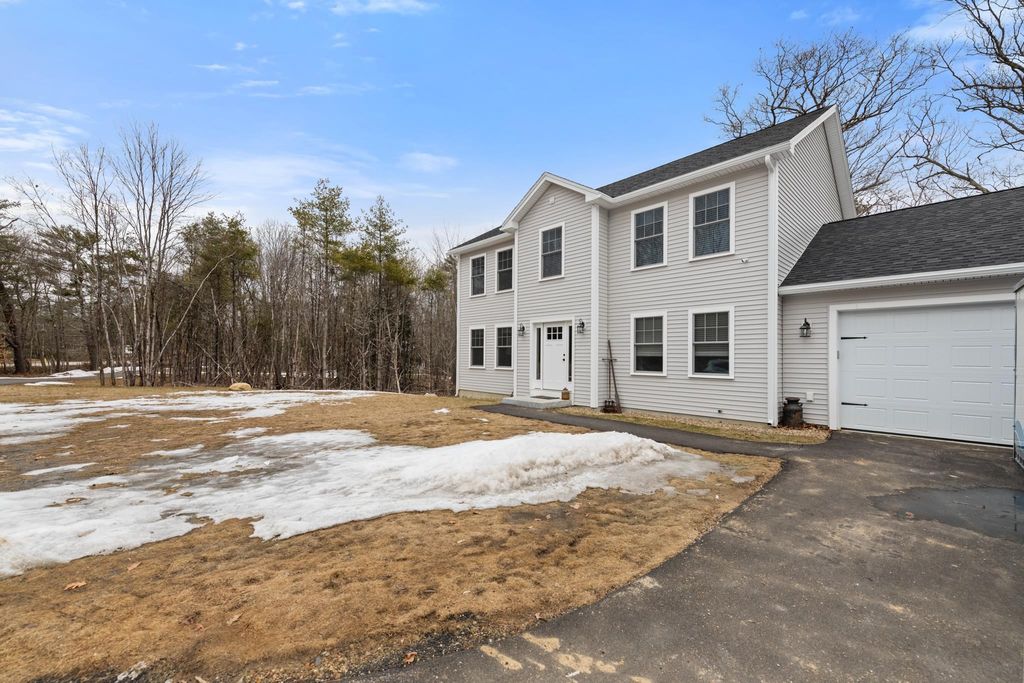 Photo of 61 Suncook Valley Road, Barnstead, NH 03218 (MLS # 5080371)