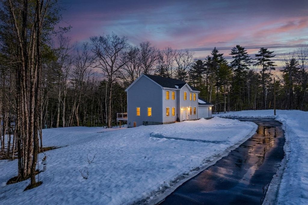 Photo of 61 Suncook Valley Road, Barnstead, NH 03218 (MLS # 5080371)
